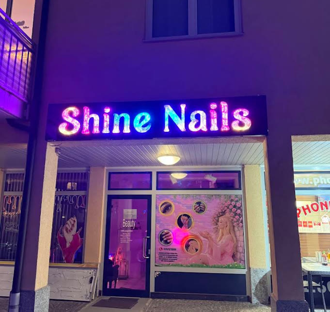 Shine Nails Beauty & Spa und Lashes