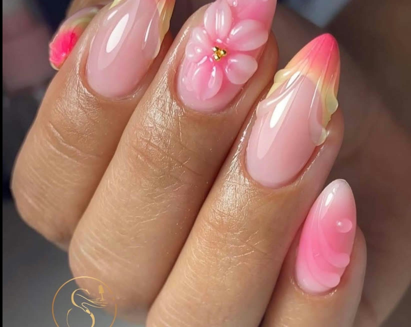 Shine Nails Beauty & Spa und Lashes 8