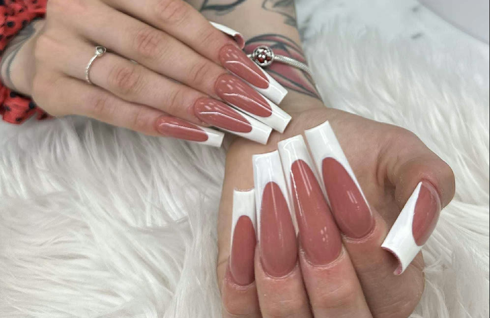 Shine Nails Beauty & Spa und Lashes 6